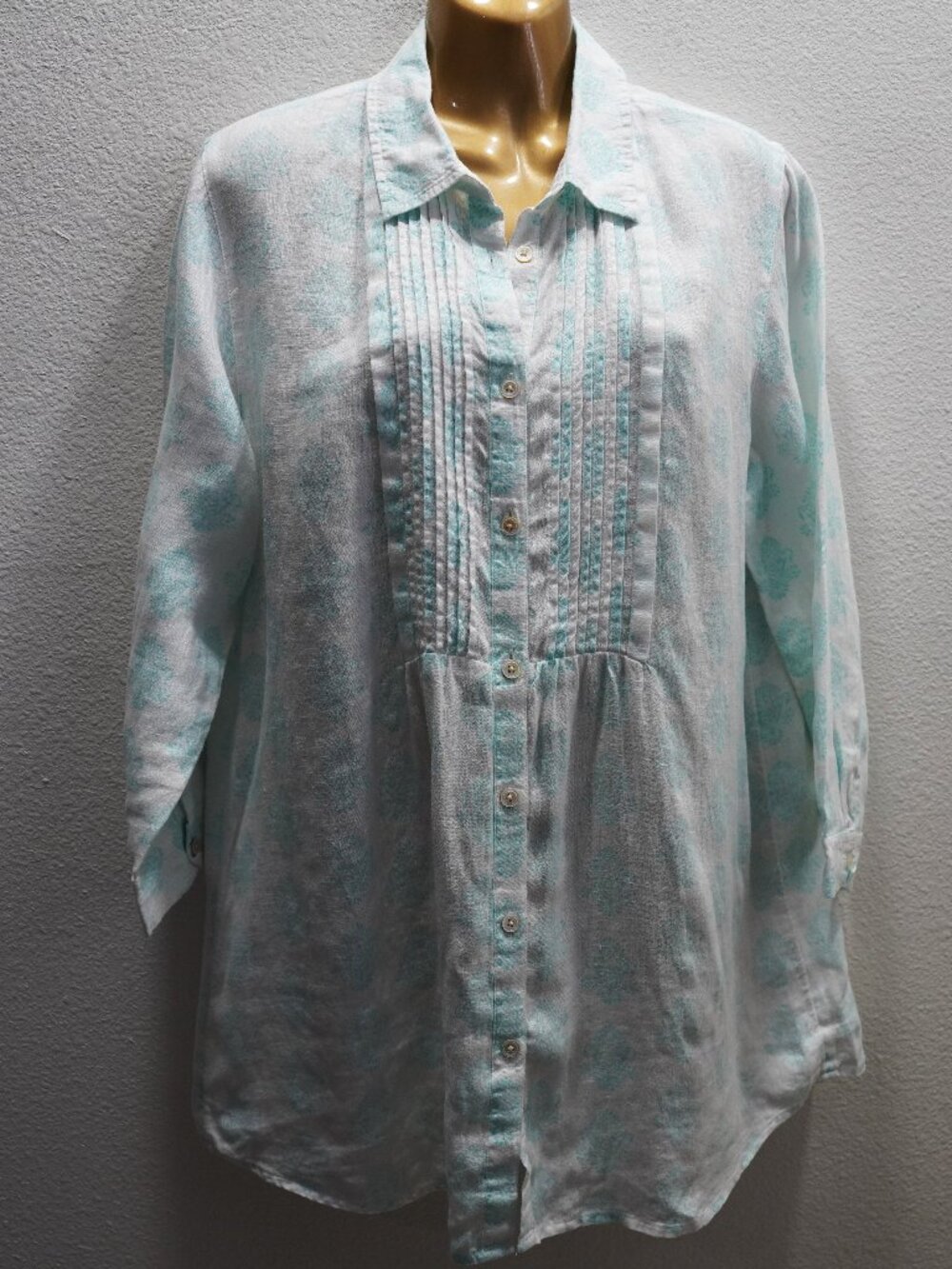 J.JILL Linen White W/Aqua Design Pin Pleat Blouse size M